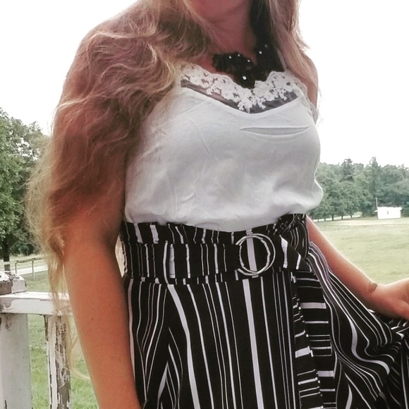 mittoshop Tops - RELISTED Lace trim white rayon racerback camisole